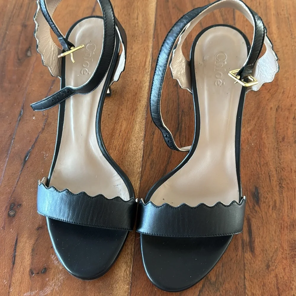 Chloe great  condition black heels! - Picture 3 of 4